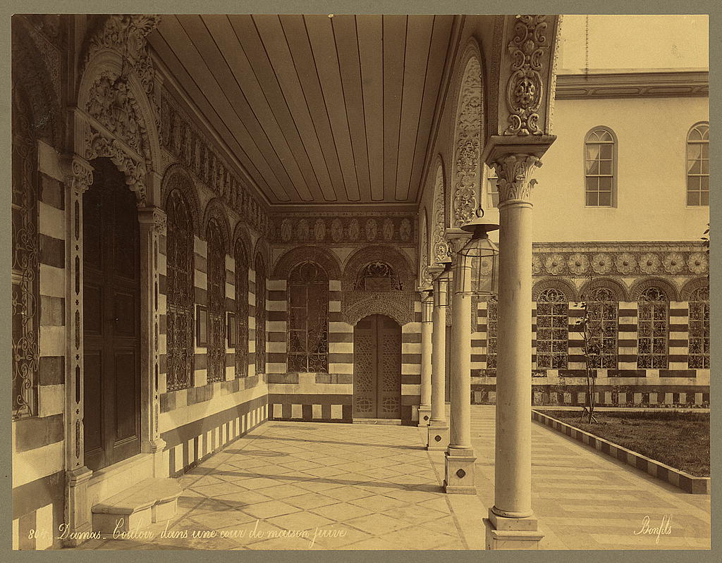 Двор еврейского дома в Дамаске. 1880 